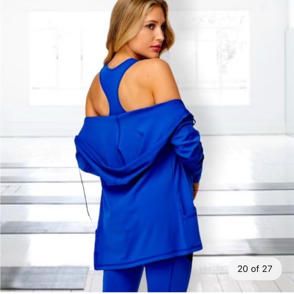 Women’s 3 piece work out outfit - Picture 4 of 4